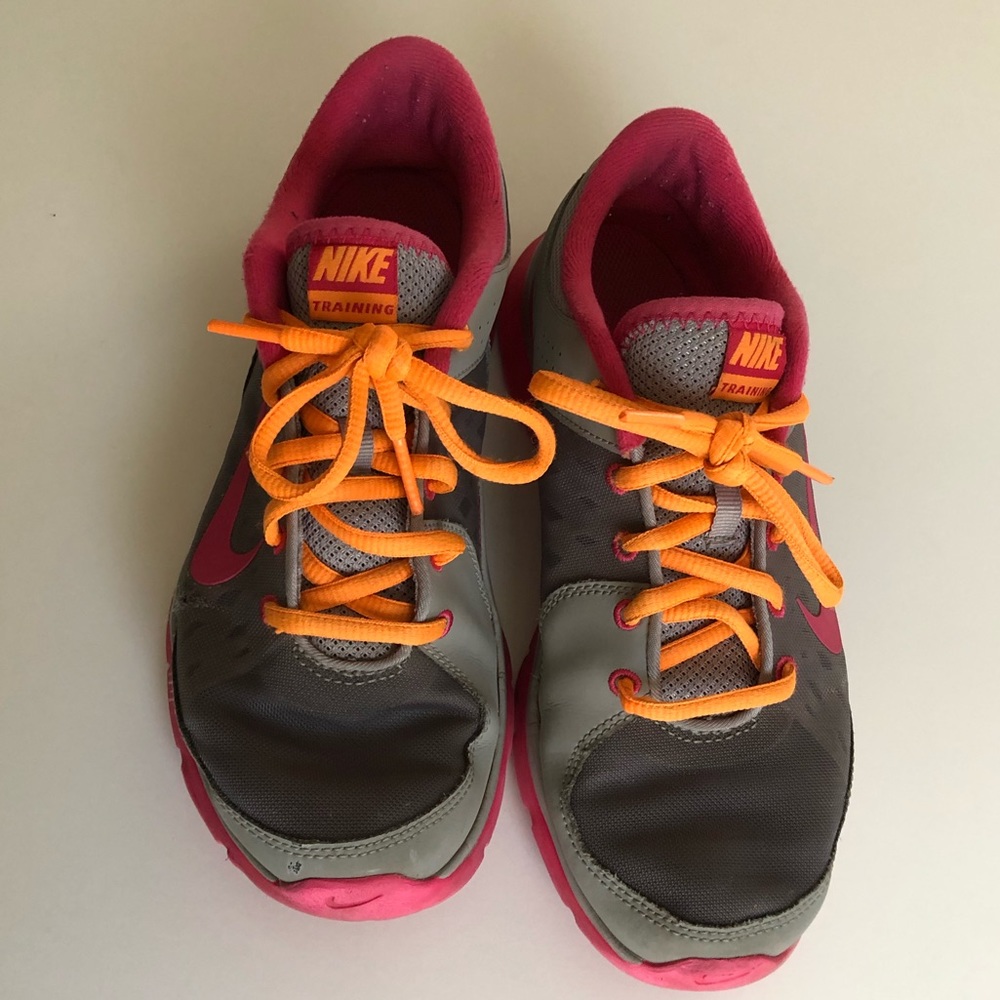 Nike Tennis Shoes